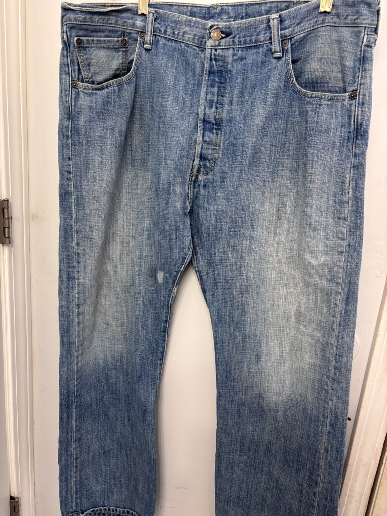 Levi’s 501 Straight Fit Light Blue Men's Jeans Buttonfly 40x30